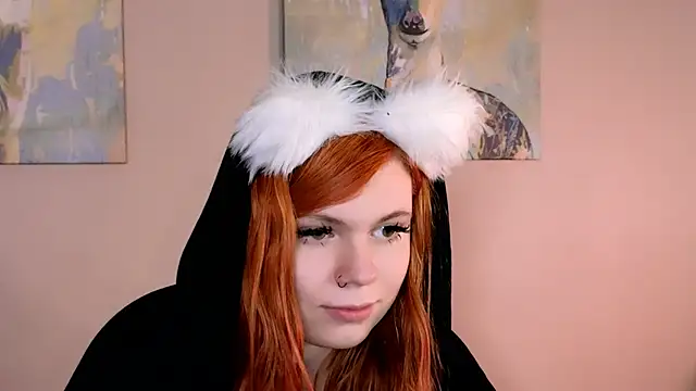 Snapshot of Tara_Renn chatting on February 2025 12:38:02 AM Tara Renn online show from February 2025 12:38:02 AM