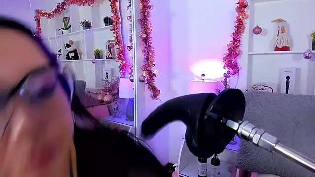 SophyRuiz  online show from December 2024 07:56:02 PM