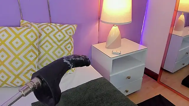 SophyRuiz  online show from April 2026 11:52:01 AM