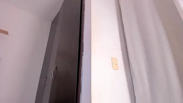 Snapshot of Avaline_Blancx chatting on February 2025 03:23:02 AM Avaline Blancx online show from February 2025 03:23:02 AM