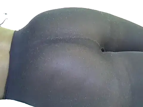 Snapshot of candililie chatting on March 2025 05:07:02 AM candililie online show from March 2025 05:07:02 AM