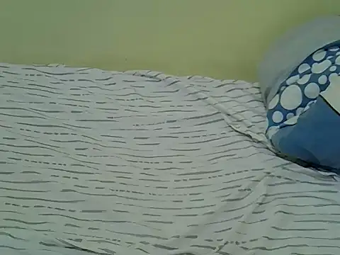 Snapshot of candililie chatting on October 2025 02:31:02 AM candililie online show from October 2025 02:31:02 AM