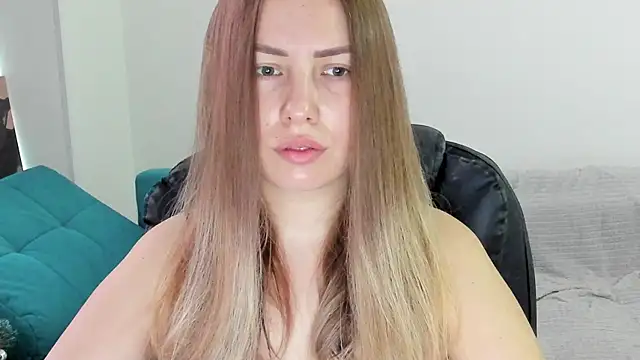 Snapshot of Mia_shy1 chatting on January 2026 06:52:02 AM Mia shy1 online show from January 2026 06:52:02 AM