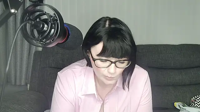 Snapshot of SquirtingIrishShannon chatting on January 2025 06:20:02 PM SquirtingIrishShannon online show from January 2025 06:20:02 PM