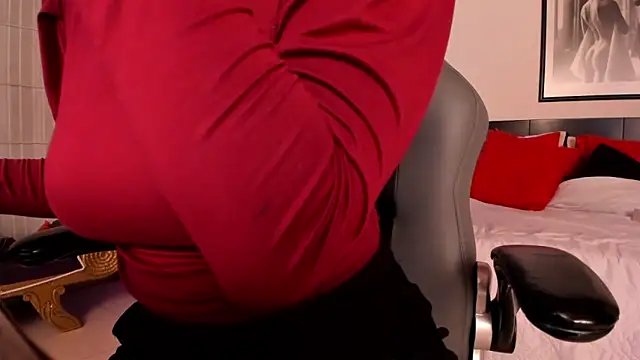 Snapshot of Moony_14 chatting on October 2025 01:34:02 PM Moony 14 online show from October 2025 01:34:02 PM