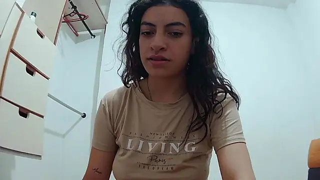 stephybrowm7 online show from March 2025 01:29:01 PM