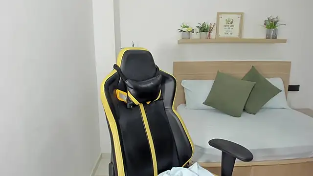 enma30  online show from February 2025 01:08:02 PM