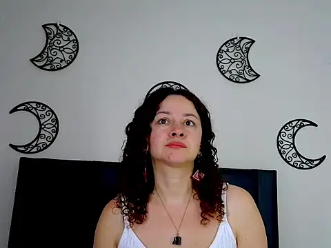 Snapshot of ArtesanaMK chatting on September 2025 05:26:03 PM ArtesanaMK online show from September 2025 05:26:03 PM