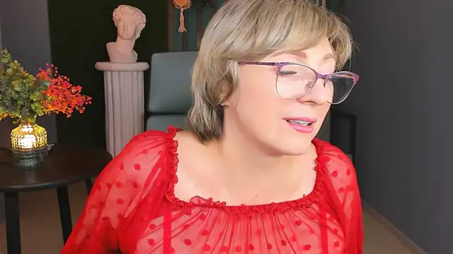 Snapshot of sugar_vivien chatting on December 2024 07:29:02 PM sugar vivien online show from December 2024 07:29:02 PM