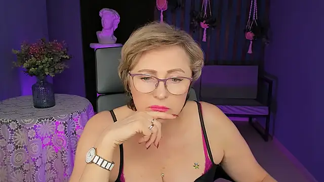 Snapshot of sugar_vivien chatting on December 2024 04:27:02 PM sugar vivien online show from December 2024 04:27:02 PM