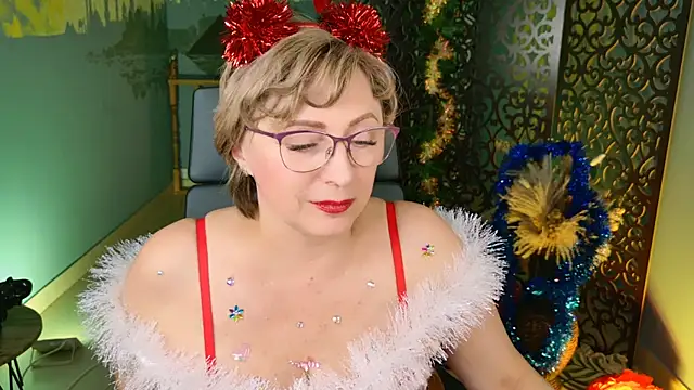 Snapshot of sugar_vivien chatting on December 2024 12:15:02 PM sugar vivien online show from December 2024 12:15:02 PM