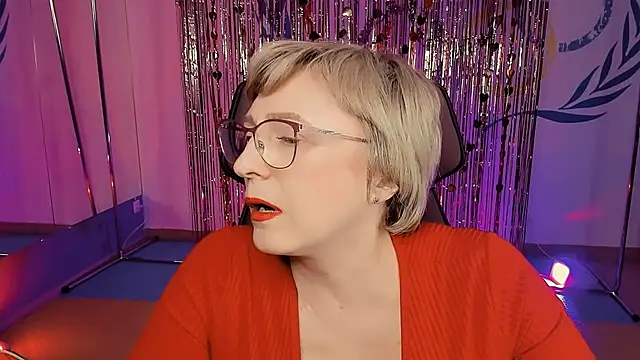 Snapshot of sugar_vivien chatting on February 2025 01:14:01 PM sugar vivien online show from February 2025 01:14:01 PM
