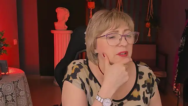 Snapshot of sugar_vivien chatting on March 2025 12:04:02 PM sugar vivien online show from March 2025 12:04:02 PM