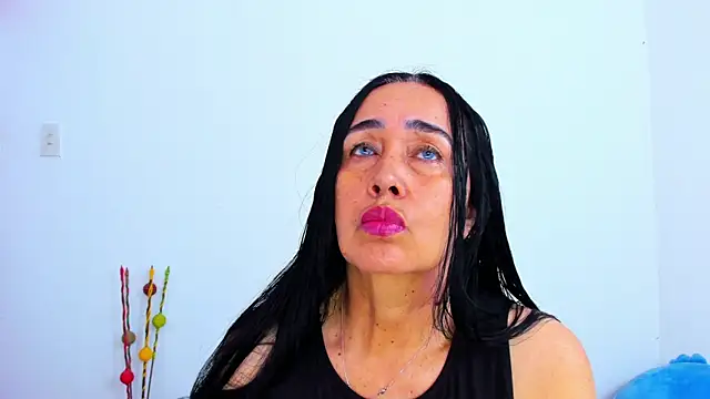 HorniestMilf online show from March 2026 08:15:01 PM