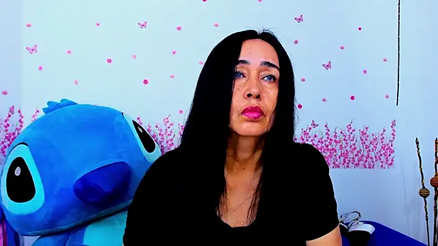 Snapshot of HorniestMilf chatting on June 2026 08:15:02 PM HorniestMilf online show from June 2026 08:15:02 PM