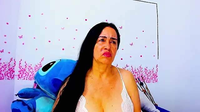 Snapshot of HorniestMilf chatting on July 2026 09:19:02 PM HorniestMilf online show from July 2026 09:19:02 PM