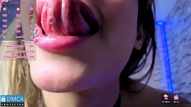 Snapshot of BellaOdisea chatting on April 2026 01:41:01 PM BellaOdisea online show from April 2026 01:41:01 PM