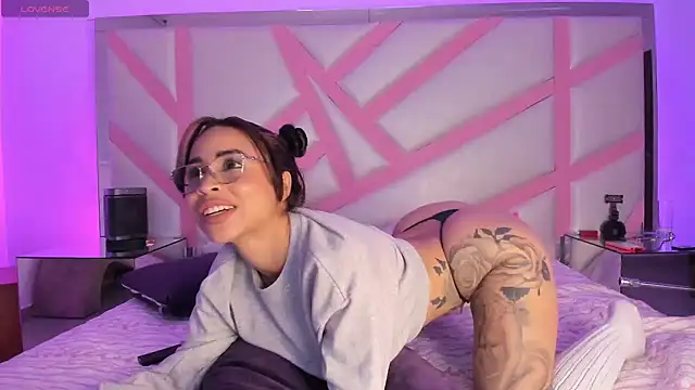 paulina soto online show from December 2024 07:51:02 AM