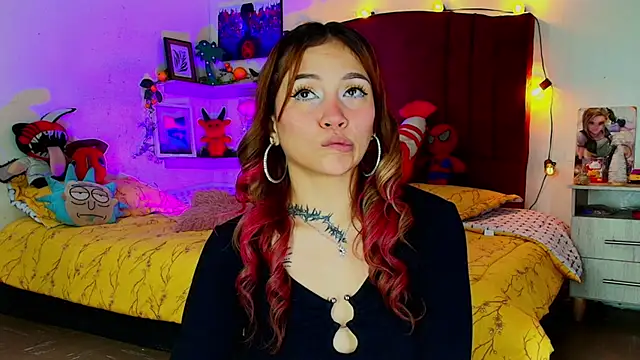 alisson zafiro  online show from November 2025 03:17:02 AM