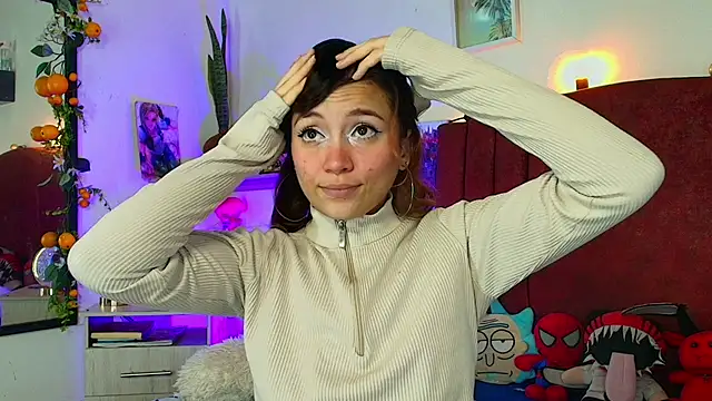 alisson zafiro  online show from April 2026 06:25:02 AM