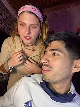 Snapshot of FlorBich chatting on April 2026 06:02:02 AM FlorBich online show from April 2026 06:02:02 AM