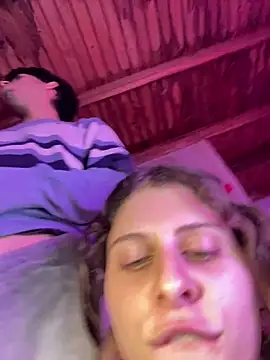 Snapshot of FlorBich chatting on April 2026 07:03:02 AM FlorBich online show from April 2026 07:03:02 AM