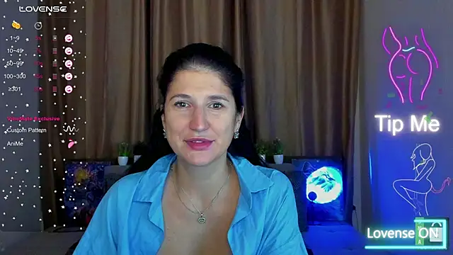 Snapshot of Alianna_Solo_Kisses chatting on October 2025 06:25:01 AM Alianna Solo Kisses online show from October 2025 06:25:01 AM