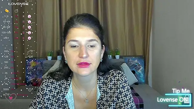 Snapshot of Alianna_Solo_Kisses chatting on November 2025 06:33:01 AM Alianna Solo Kisses online show from November 2025 06:33:01 AM