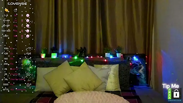 Snapshot of Alianna_Solo_Kisses chatting on December 2025 11:59:01 AM Alianna Solo Kisses online show from December 2025 11:59:01 AM