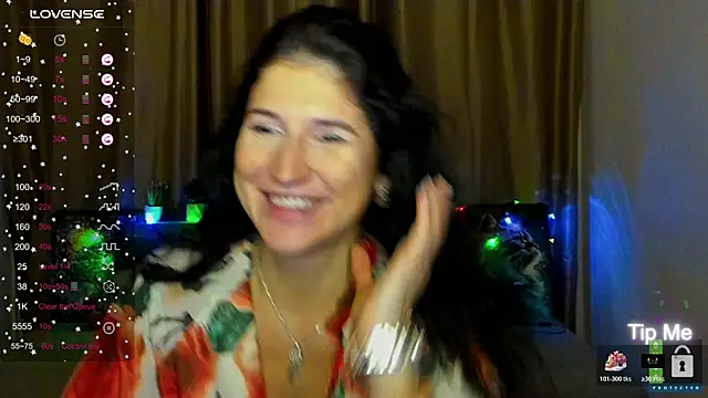 Snapshot of Alianna_Solo_Kisses chatting on December 2025 06:22:02 AM Alianna Solo Kisses online show from December 2025 06:22:02 AM