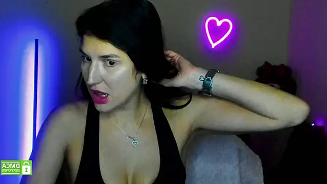 Alianna Solo Kisses online show from February 2026 12:32:02 PM