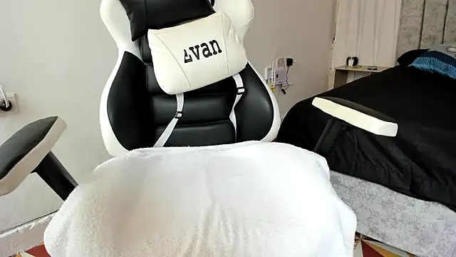 Valerioe online show from March 2025 01:40:02 PM