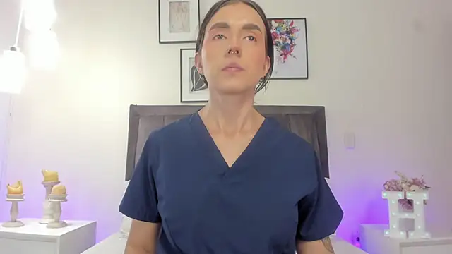 Snapshot of helen_mooree chatting on June 2026 12:55:02 PM helen mooree online show from June 2026 12:55:02 PM