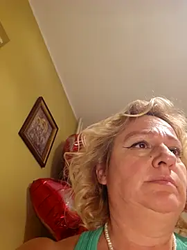 VirginiaNurse online show from February 2026 09:00:02 PM