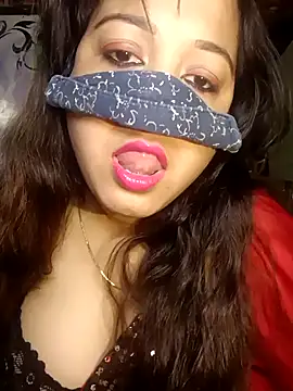 Snapshot of albelasummi702 chatting on April 2026 11:51:02 PM albelasummi702 online show from April 2026 11:51:02 PM