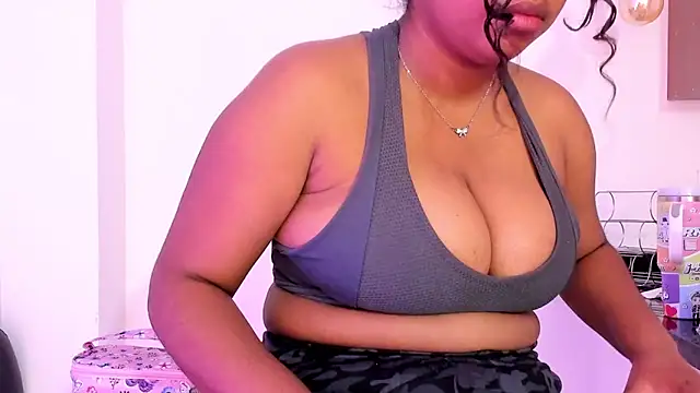 Snapshot of Lizzie_Williams_ chatting on November 2025 03:17:02 AM Lizzie Williams online show from November 2025 03:17:02 AM