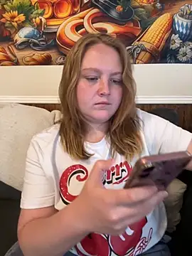 PhatAssBlond online show from September 2025 06:53:01 PM