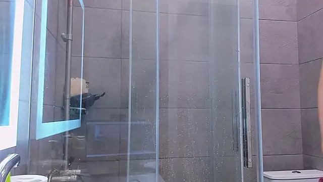 Snapshot of Melanie_Angel chatting on January 2025 05:35:01 PM Melanie Angel online show from January 2025 05:35:01 PM