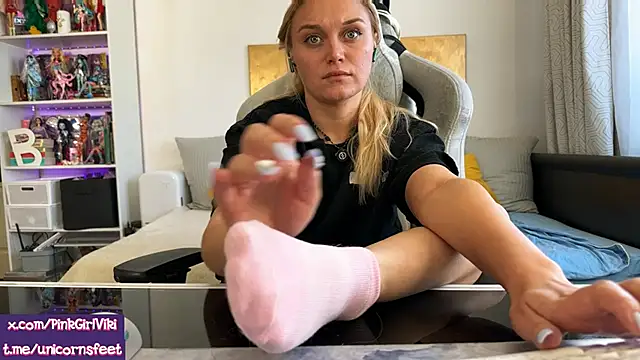 unicornsfeet online show from September 2025 09:20:01 AM