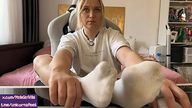 unicornsfeet online show from April 2026 09:58:02 AM