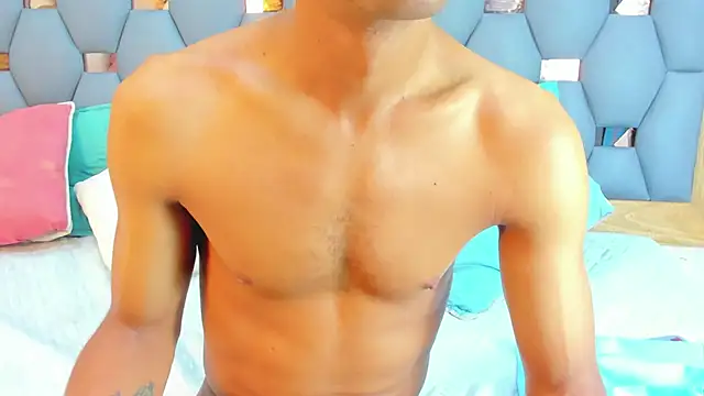 Snapshot of yayi_derek chatting on October 2025 11:36:01 AM yayi derek online show from October 2025 11:36:01 AM