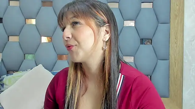 Snapshot of yayi_derek chatting on October 2025 10:05:02 AM yayi derek online show from October 2025 10:05:02 AM