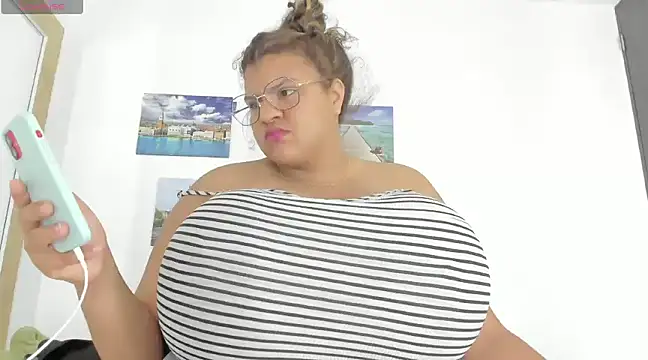 bigmom69  online show from December 2024 03:59:02 PM