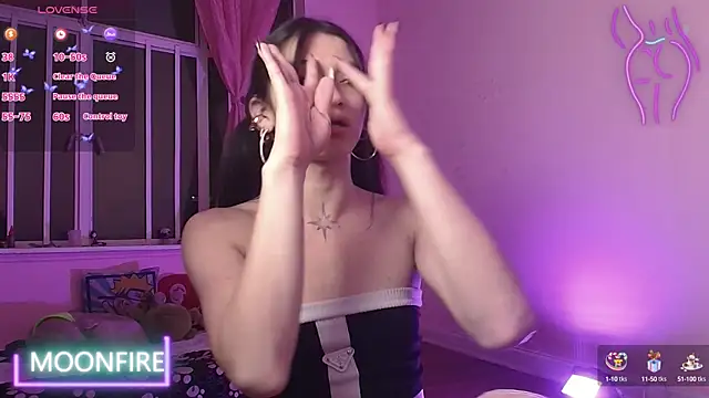 Snapshot of moonfiredancer chatting on February 2025 02:46:01 AM moonfiredancer online show from February 2025 02:46:01 AM