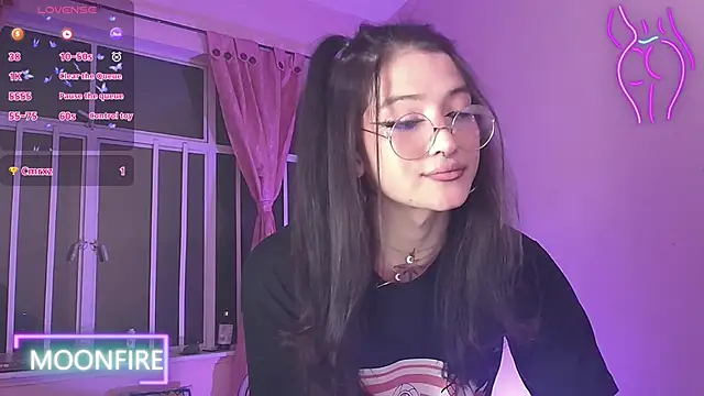 Snapshot of moonfiredancer chatting on February 2025 07:58:02 AM moonfiredancer online show from February 2025 07:58:02 AM