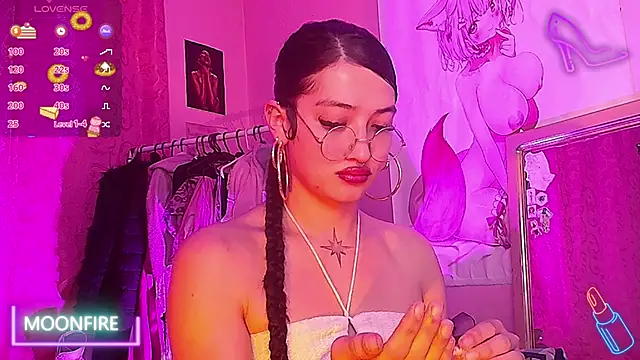 Snapshot of moonfiredancer chatting on September 2025 04:17:01 AM moonfiredancer online show from September 2025 04:17:01 AM