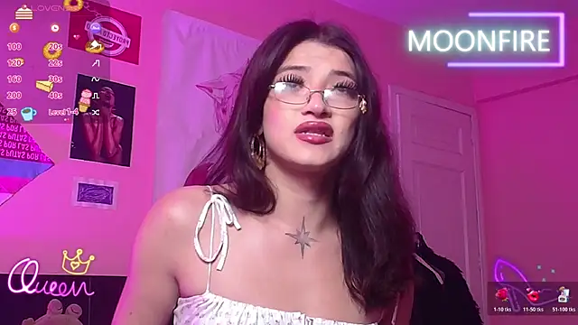 Snapshot of moonfiredancer chatting on March 2026 11:17:01 PM moonfiredancer online show from March 2026 11:17:01 PM