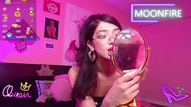 Snapshot of moonfiredancer chatting on April 2026 12:17:01 PM moonfiredancer online show from April 2026 12:17:01 PM