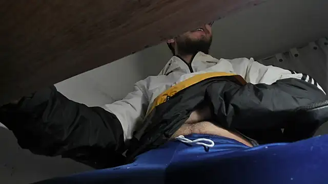 s sven03 online show from February 2025 03:00:02 AM