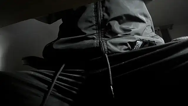 s sven03 online show from March 2025 07:07:02 AM